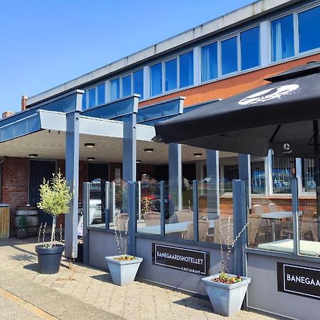 Banegaardshotellet Vojens Екстер'єр фото